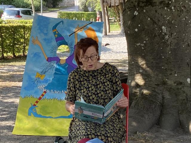 Lesen im Park